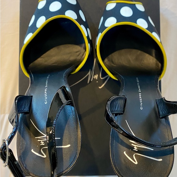 Polka Dot Giuseppe Zanotti Peep Toe Slingback Heels with Leopard Print, Size 40 - Picture 5 of 10